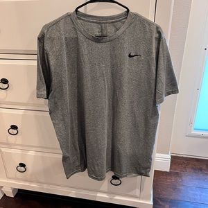 Men’s Nike T-shirt
